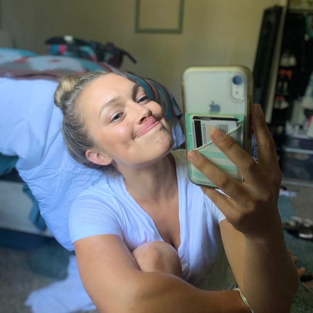 Meet your Posher, Hanna